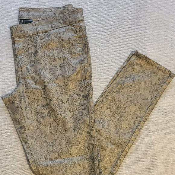 Bisou Bisou snakeskin jean Size 10 - Picture 1 of 6